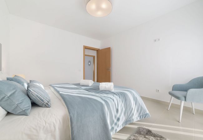 Apartamento em Salir do Porto - Apartamento novo com piscina perto da praia Apartamento em Salir do Porto - Apartamento novo com piscina perto da praia