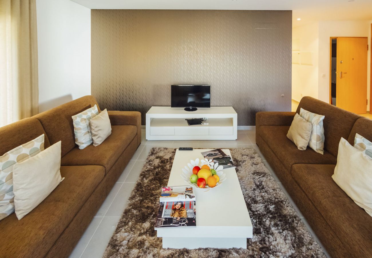 Apartamento, férias, Nazaré, praia, piscina, ondas, Portugal, SCH