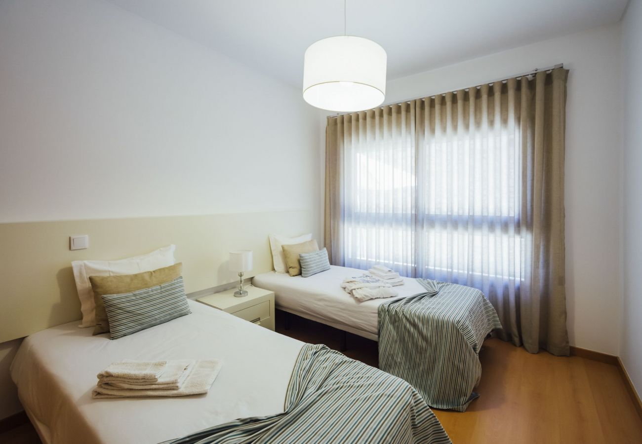 Apartamento, férias, Nazaré, praia, piscina, ondas, Portugal, SCH