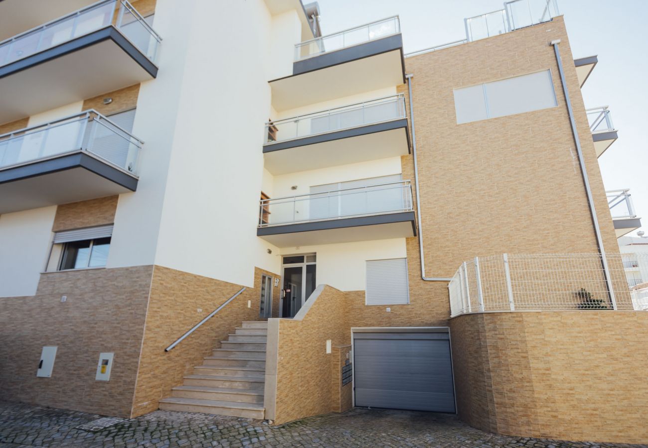 Apartamento, férias, Nazaré, praia, piscina, ondas, Portugal, SCH