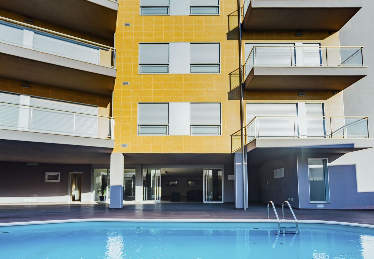 Apartamento férias, 2 quartos, piscina, São Martinho do Porto SCH