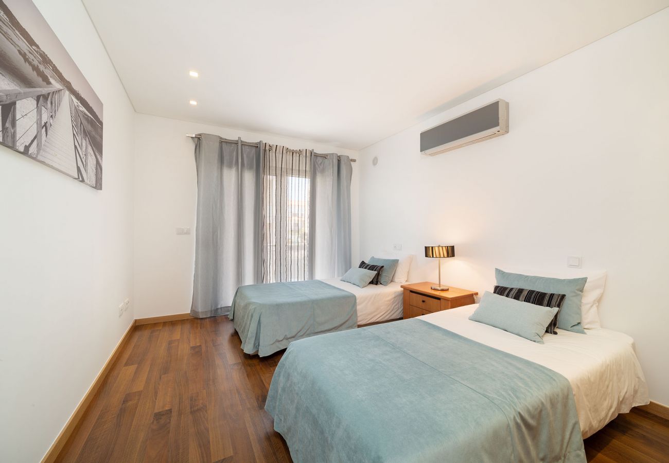 Apartamento férias 3 quartos, piscina, praia, São Martinho do Porto