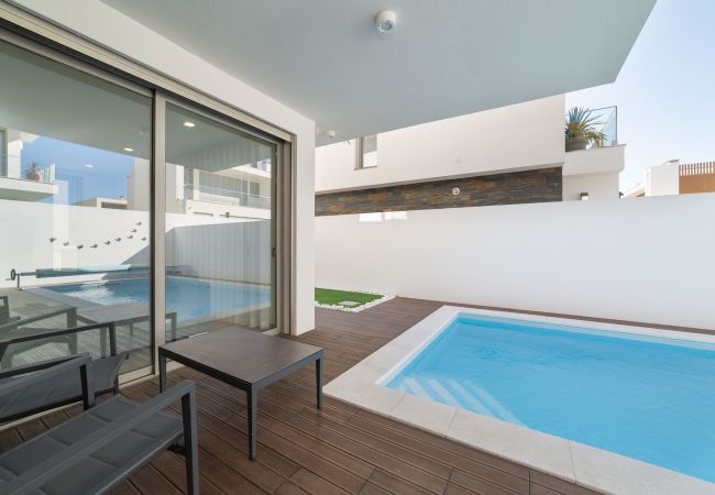 Villa, 3 quartos, piscina privada, jacuzzi, familia, perto da praia