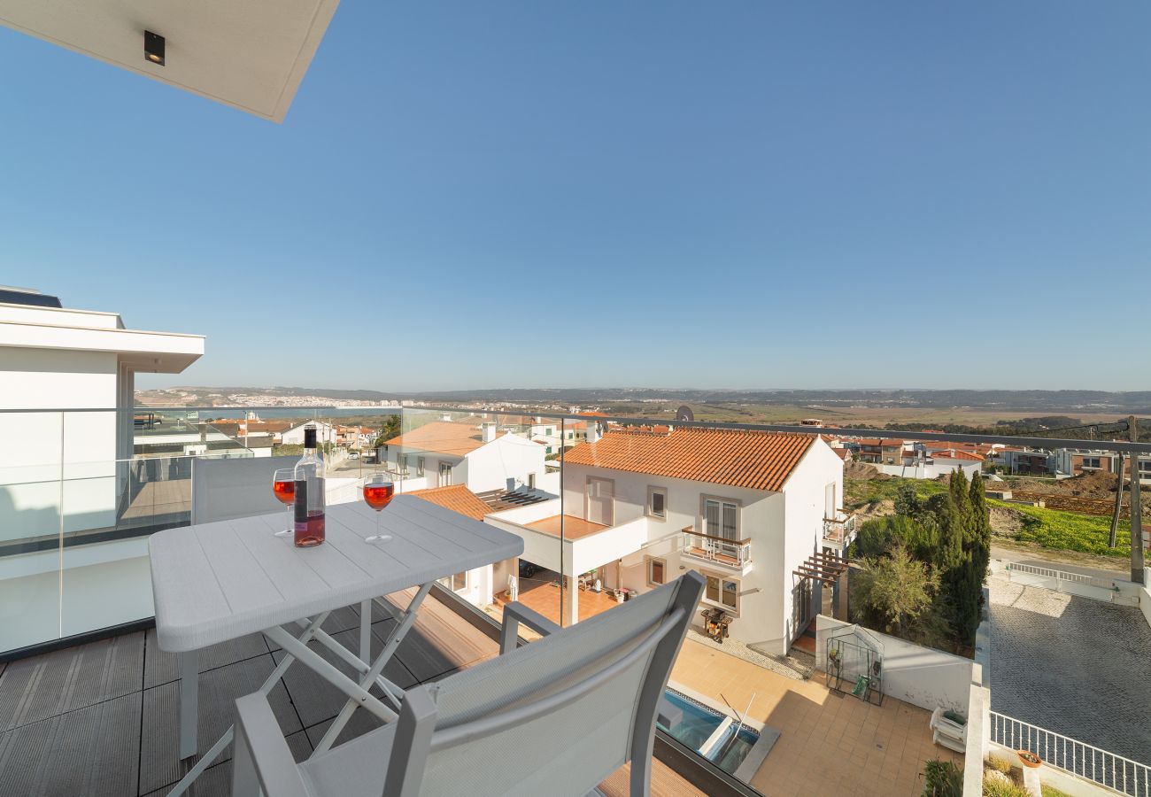 Villa em Salir do Porto - Casa do Sol - Villa de Férias com Piscina Privada da SCH