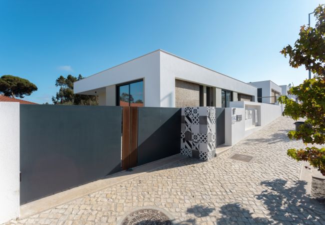 Casa de Férias, Família, Piscina Privada, Salir do Porto