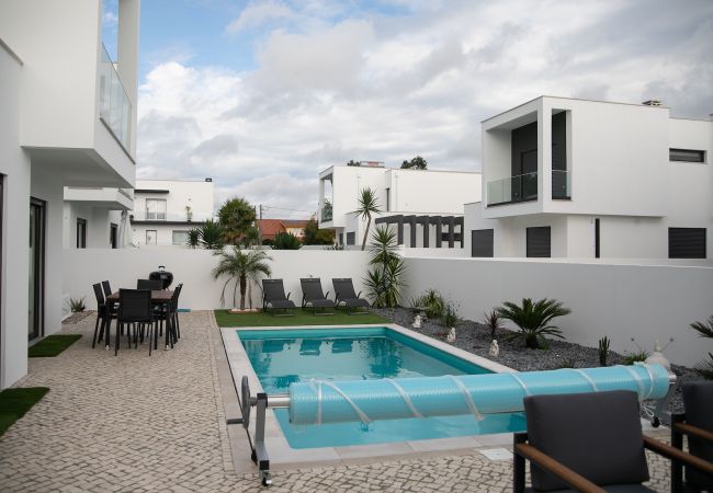 Villa Besugo, Pataias, férias, piscina privada, familia, praia, SCH