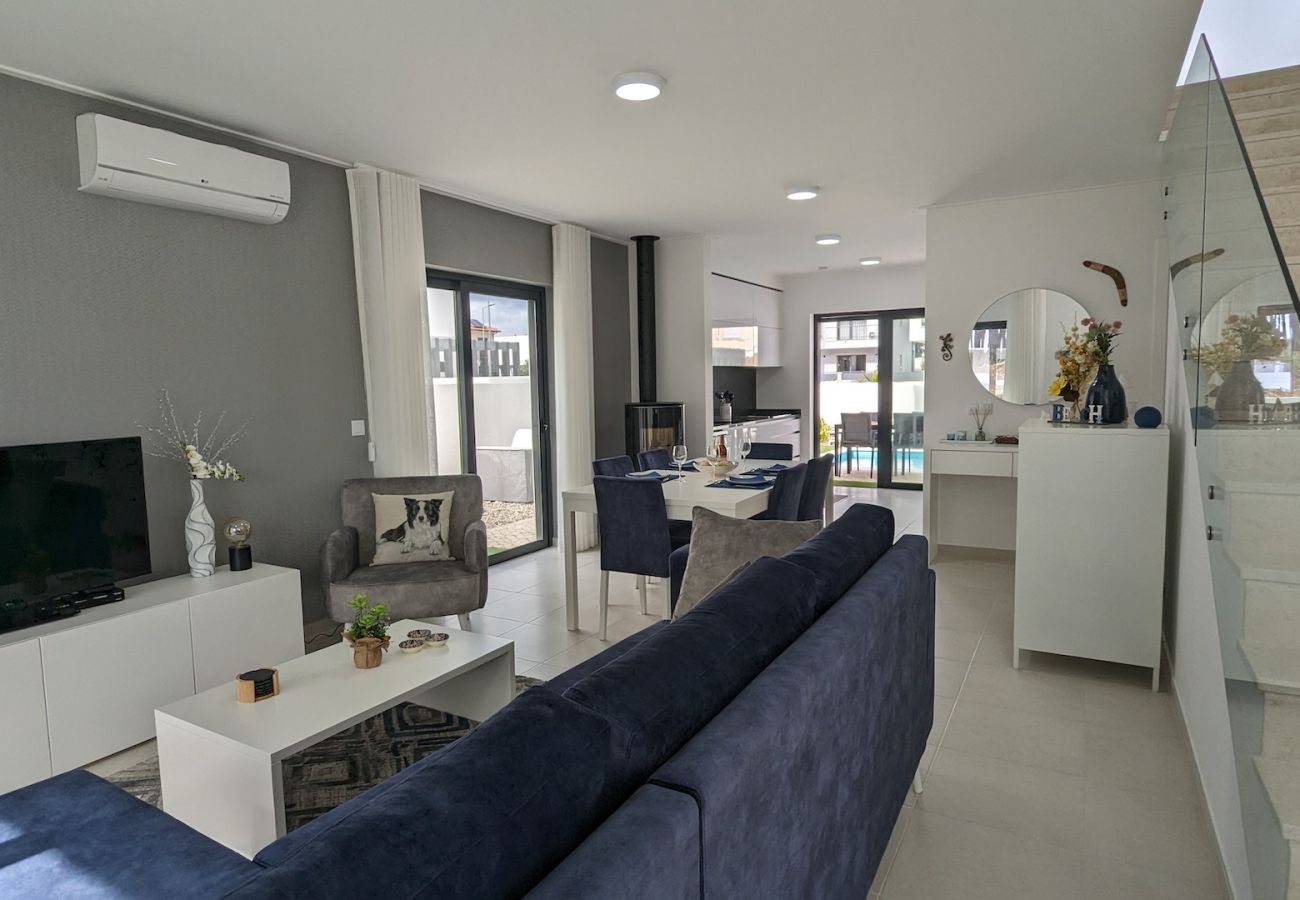 Villa em Pataias - Villa Besugo - Villa de Férias com Piscina Aquecida Privada By SCH