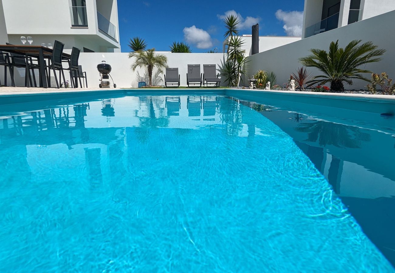 Villa em Pataias - Villa Besugo - Villa de Férias com Piscina Aquecida Privada By SCH