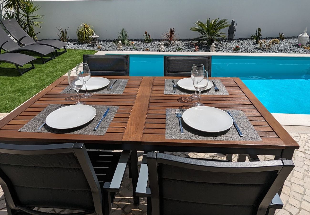 Villa em Pataias - Villa Besugo - Villa de Férias com Piscina Aquecida Privada By SCH
