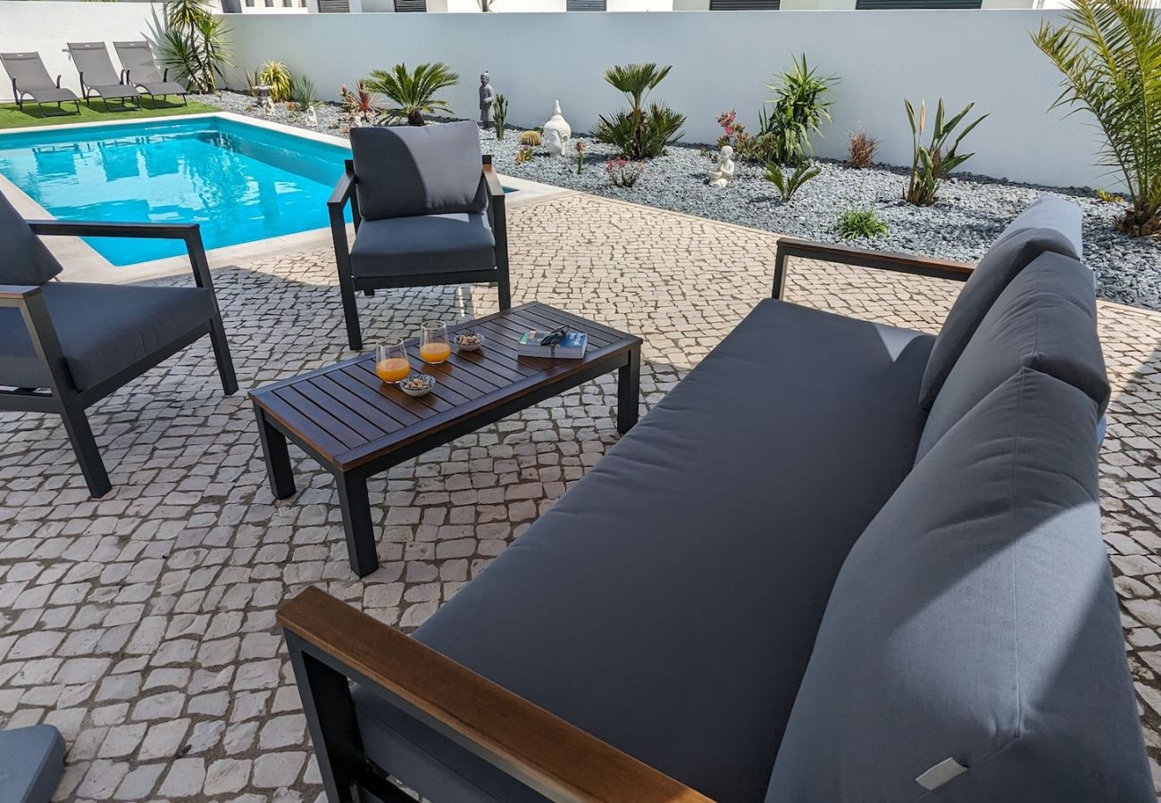 Villa em Pataias - Villa Besugo - Villa de Férias com Piscina Aquecida Privada By SCH