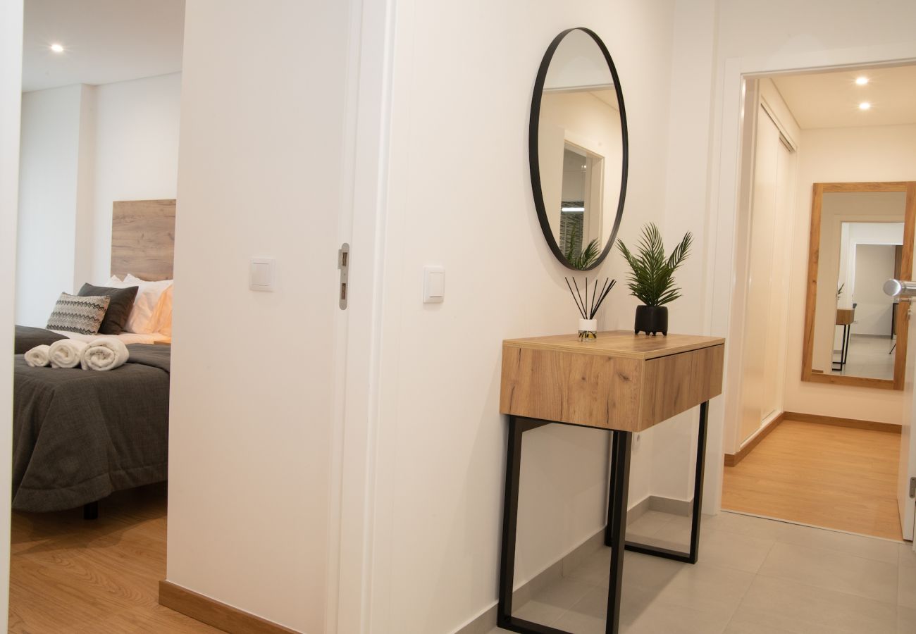 Apartamento acolhedor, Nazaré, central, perto da praia, vistas.