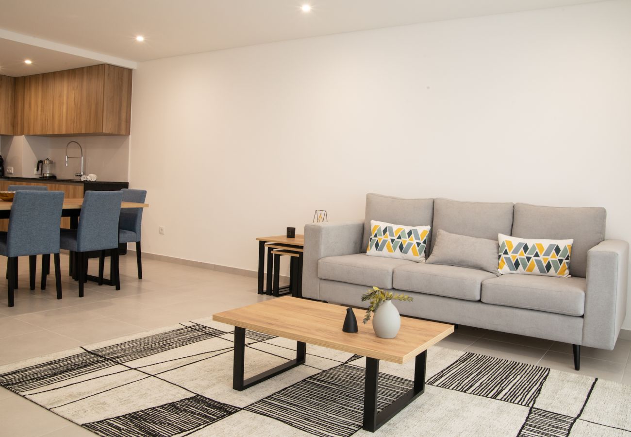 Apartamento acolhedor, Nazaré, central, perto da praia, vistas.