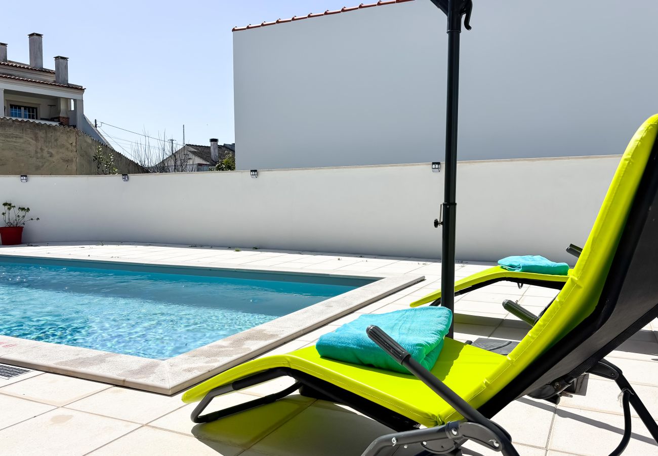 Villa em Alfeizerão - Casa da Praceta - By SCH