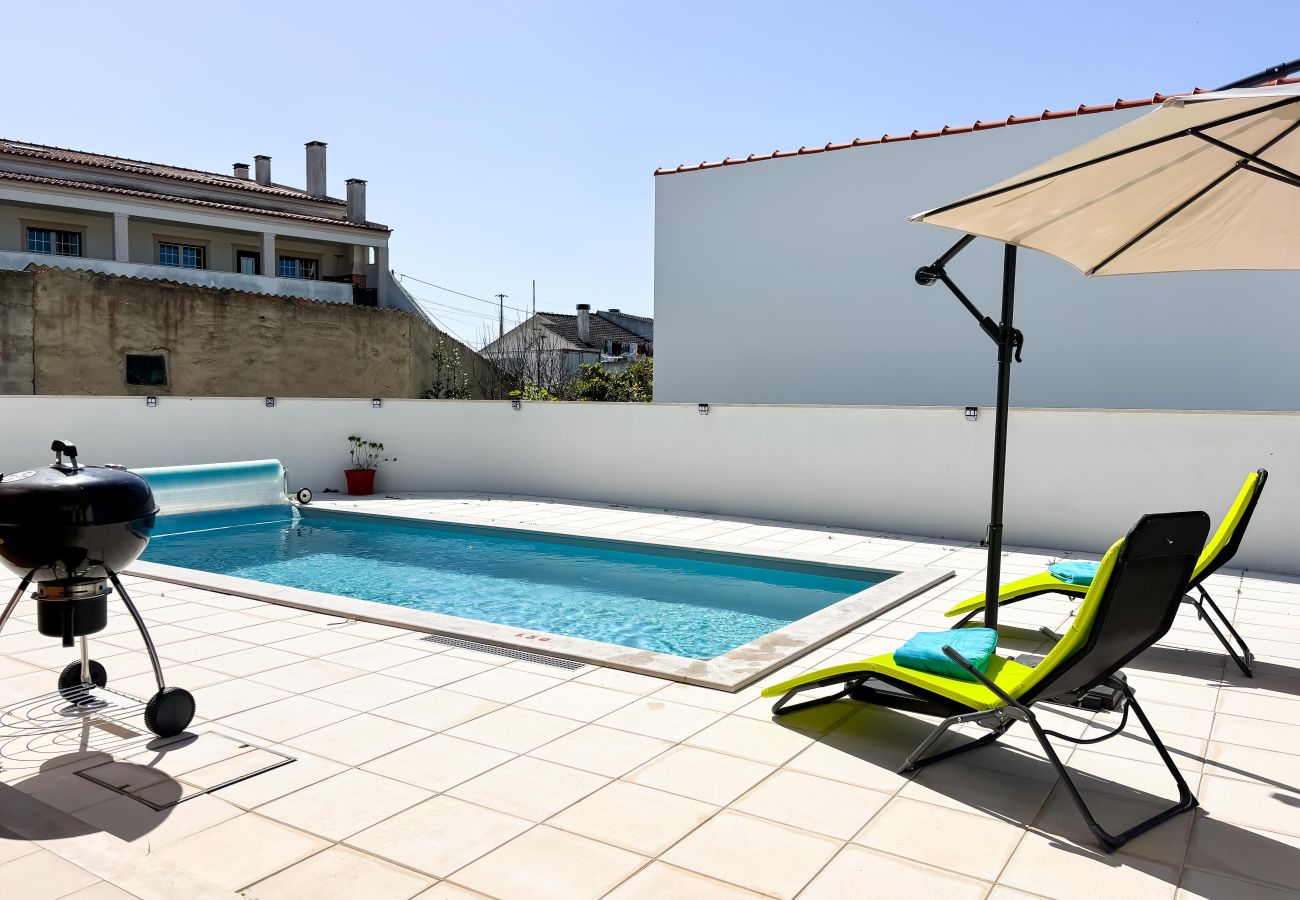 Villa em Alfeizerão - Casa da Praceta - By SCH
