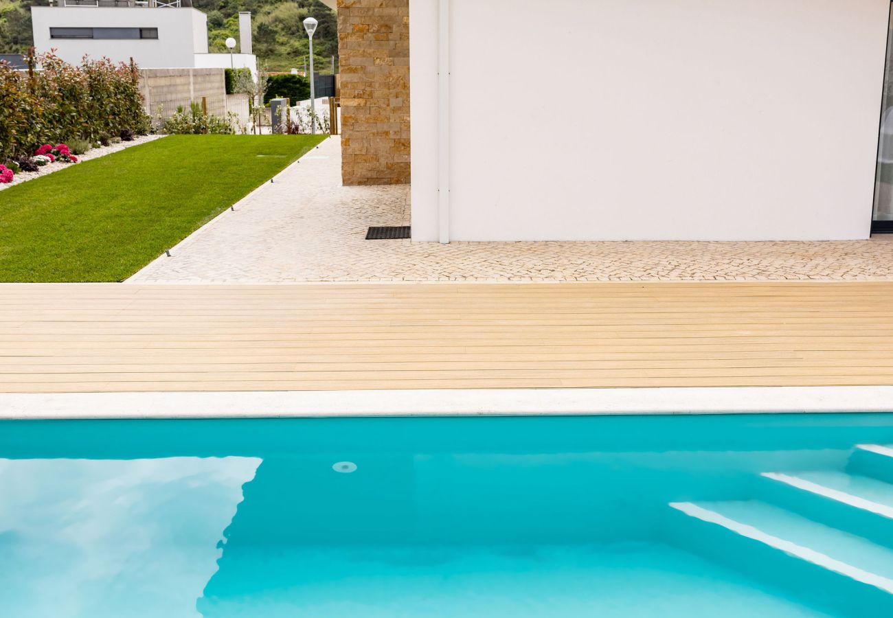 alojamento com piscina privada foz do arelho - BY SCH