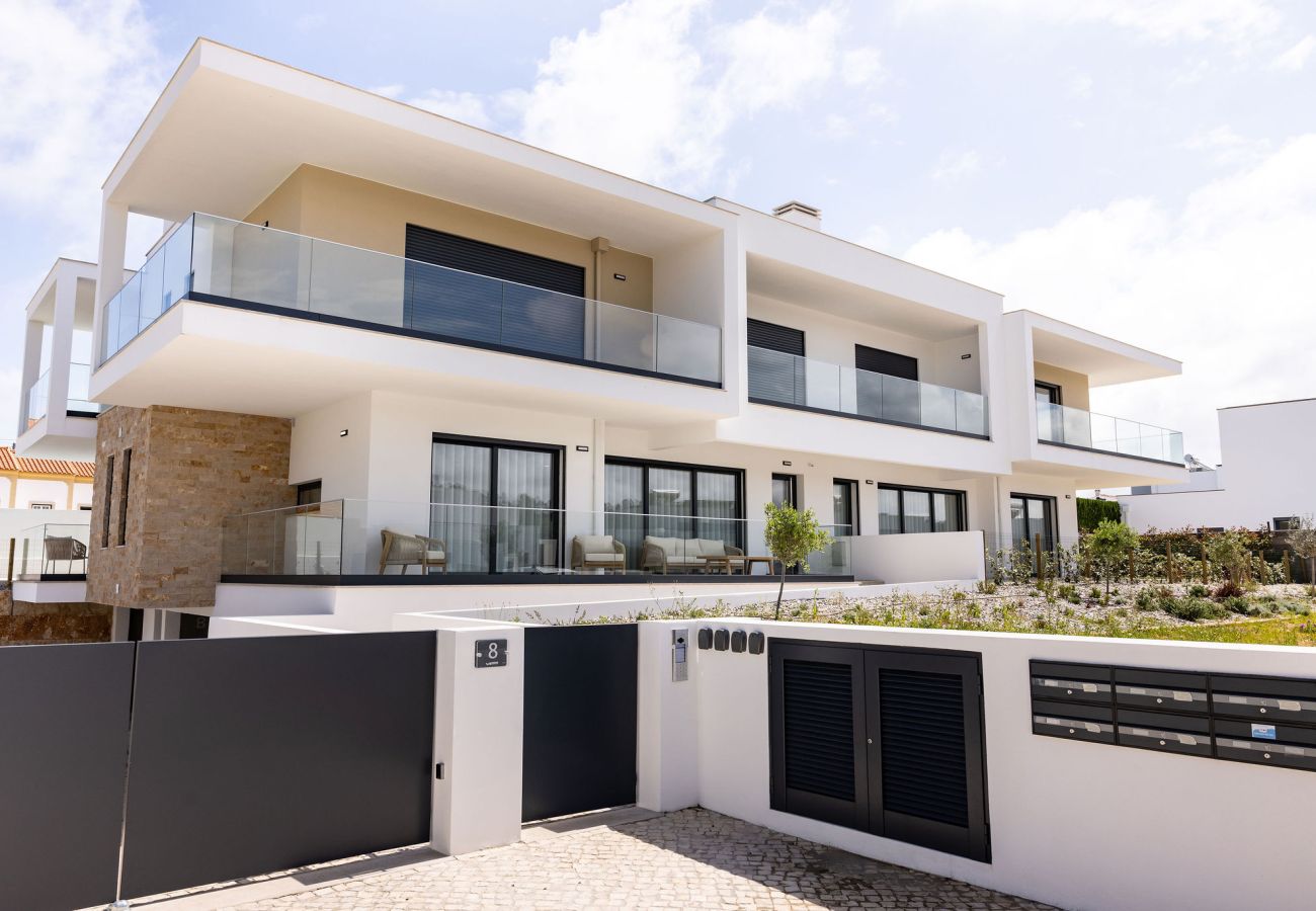 alojamento com piscina privada foz do arelho - BY SCH