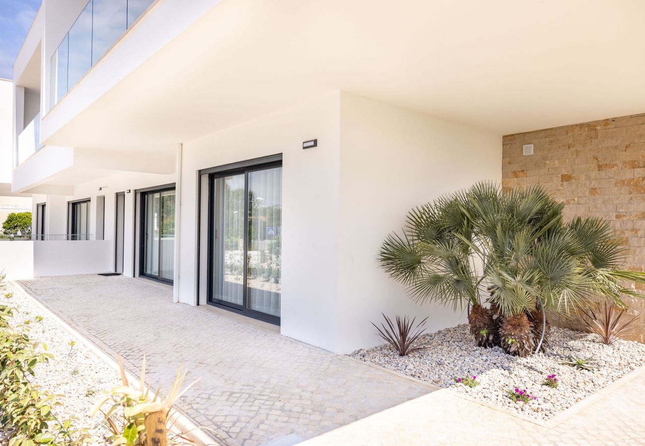 alojamento com piscina privada foz do arelho - BY SCH