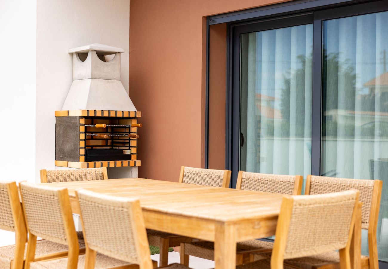 casa férias família Alfeizerão, piscina privada, perto da praia