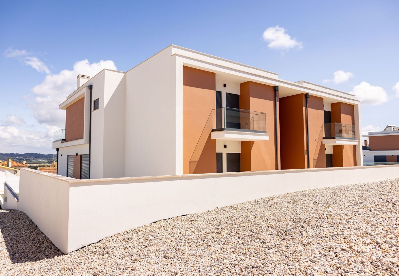 Apartamento com piscina, perto da praia, Salir do Porto, São Martinho