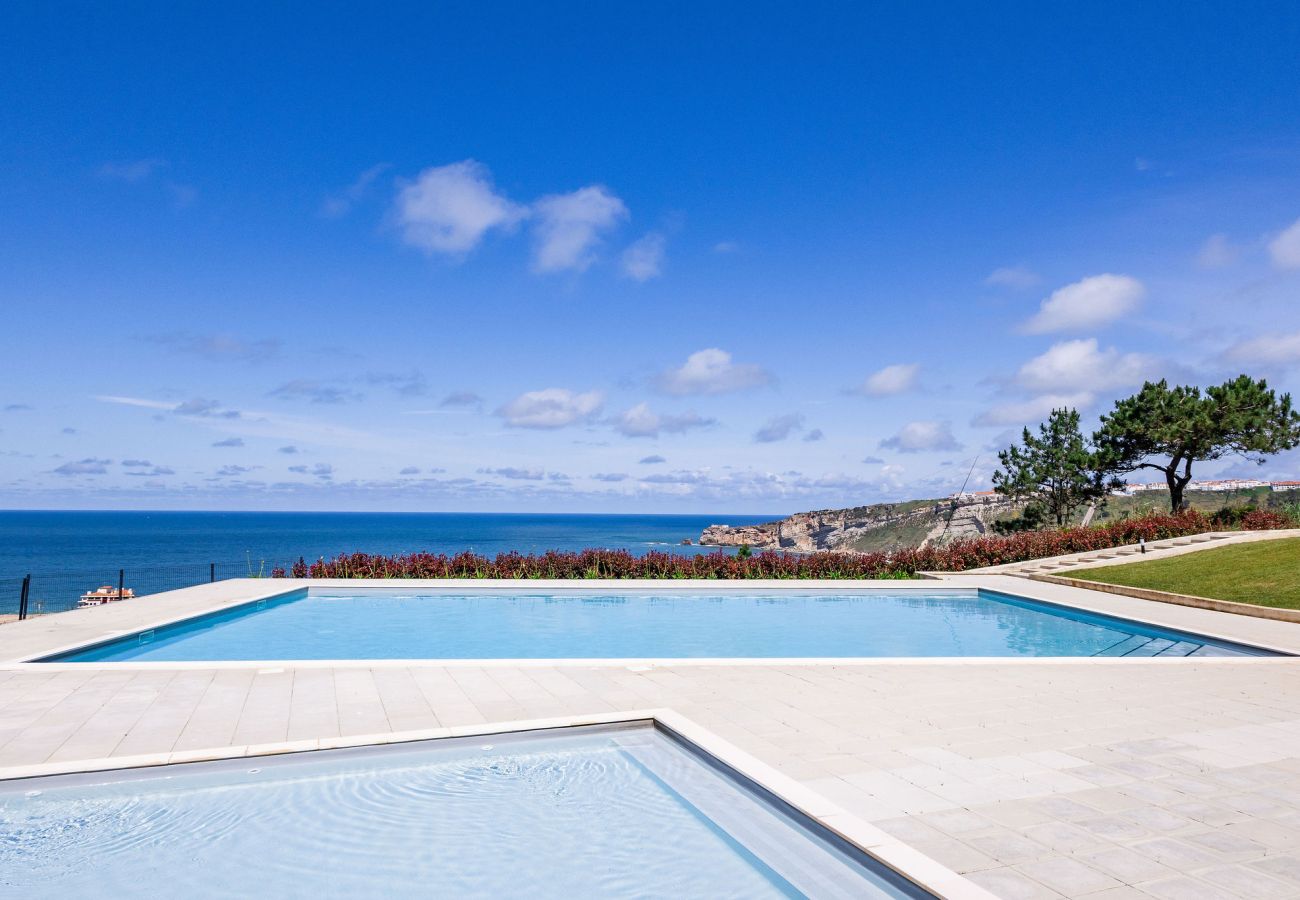 Apartamento Nazaré, vista mar, piscina, Pederneira, alojamento T2