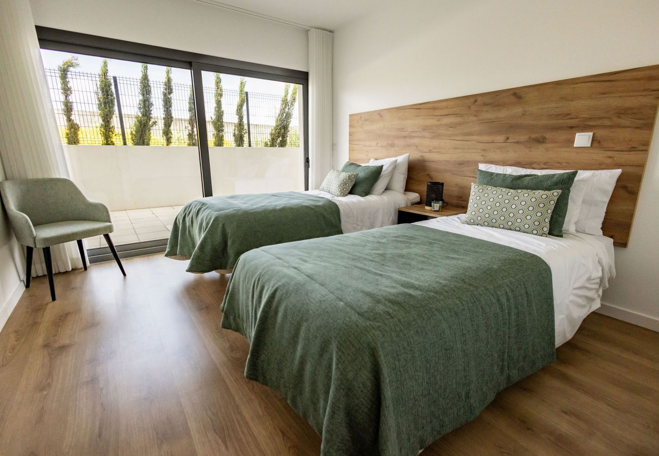 apartamento T2 Nazaré com piscina e vista mar