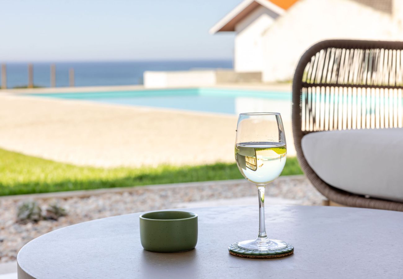 Vale Furado, apartamento de férias, falésias, natureza, trilhos, refúgio tranquilo, praia, Nazaré, Oeste de Portugal, BY SCH