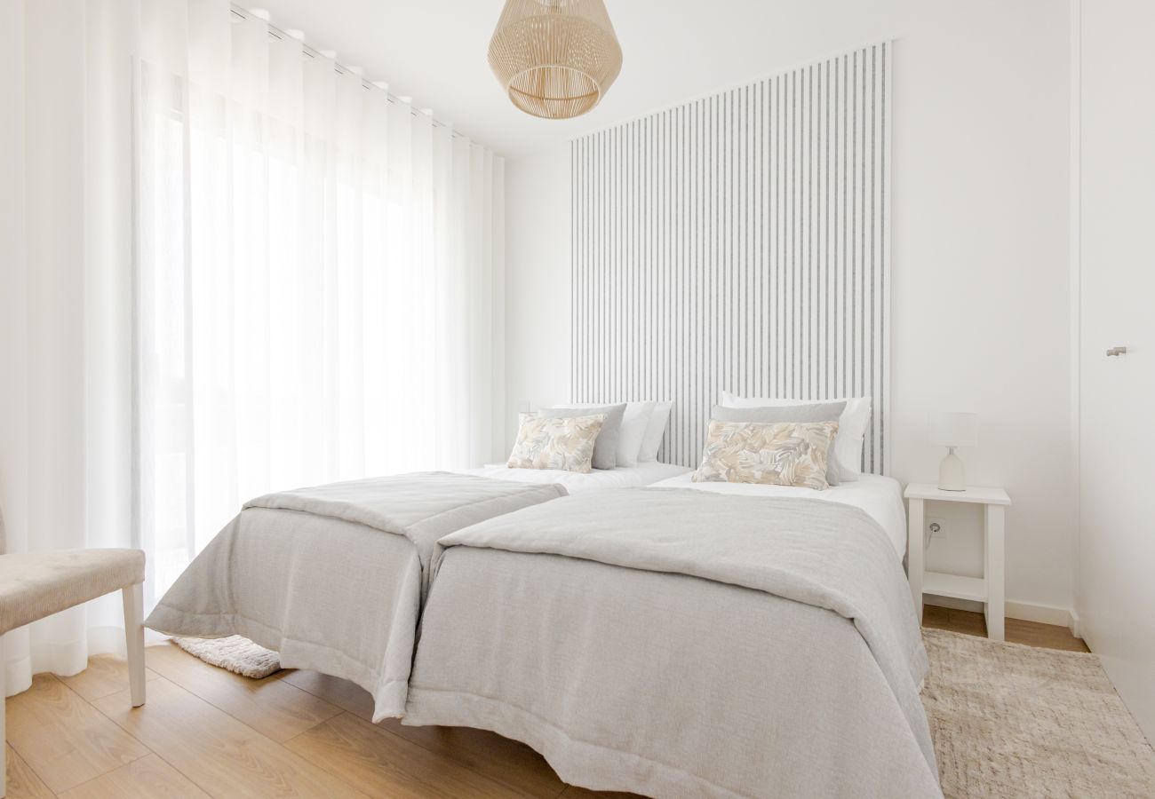 Vale Furado, apartamento de férias, falésias, natureza, trilhos, refúgio tranquilo, praia, Nazaré, Oeste de Portugal, BY SCH