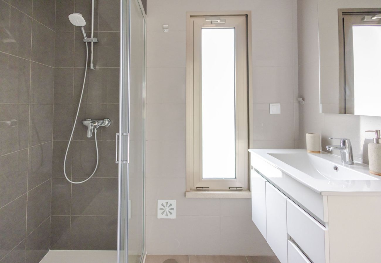 Villa Flamingo, Nadadouro, piscina privada, jardim, Costa de Prata, Foz do Arelho, Caldas da Rainha