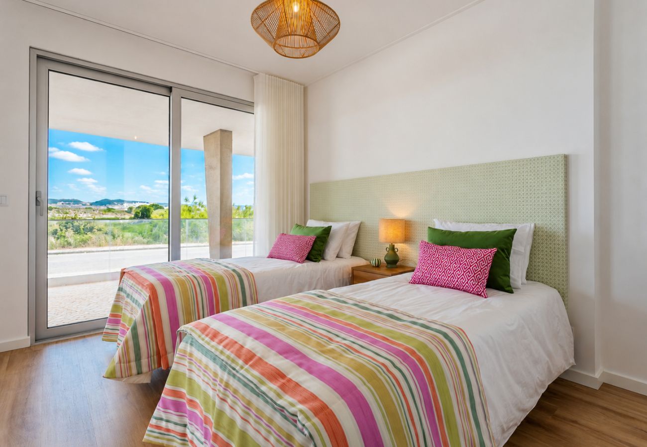 São Martinho do Porto, apartamento, piscina privada, praia, férias