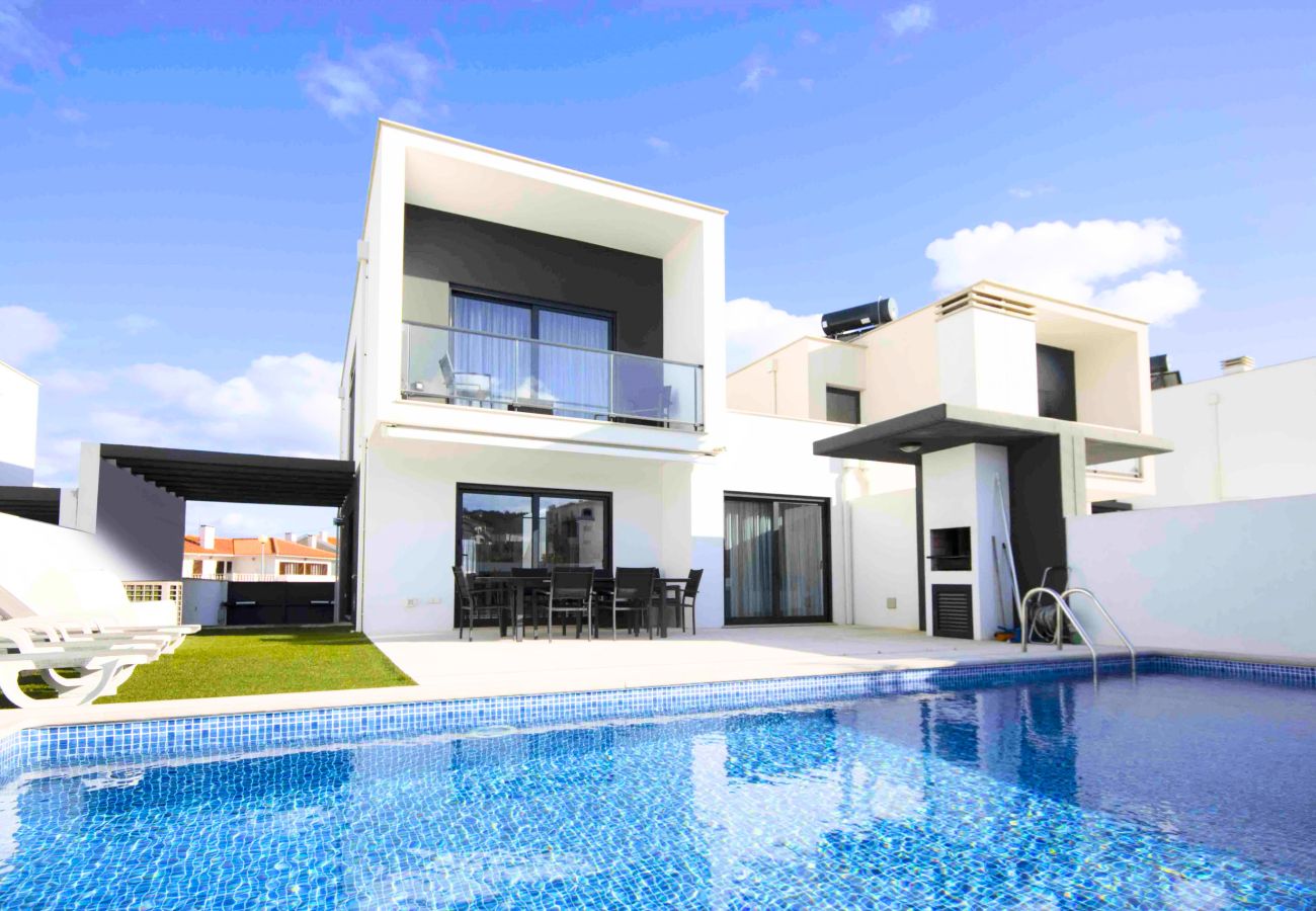 Villa in Salir do Porto - Deluxe Villa - Ferienvilla mit Privatem Pool By SCH