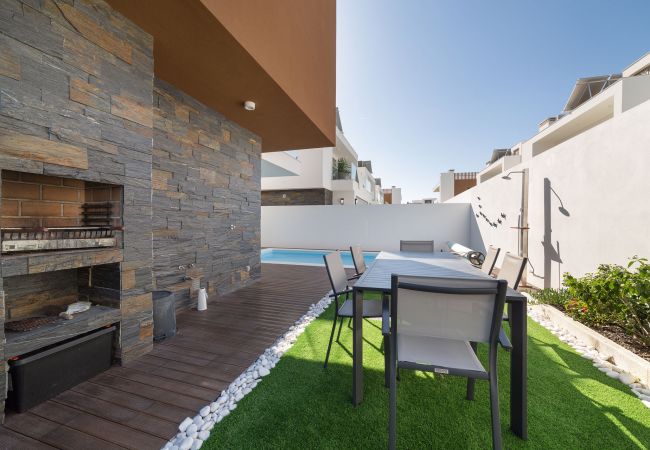 Villa in Salir do Porto - Villa Atlântico - Ferienvilla mit Privatem Pool und Jacuzzi mit Aussicht By SCH Villa in Salir do Porto - Villa Atlântico - Ferienvilla mit Privatem Pool und Jacuzzi mit Aussicht By SCH