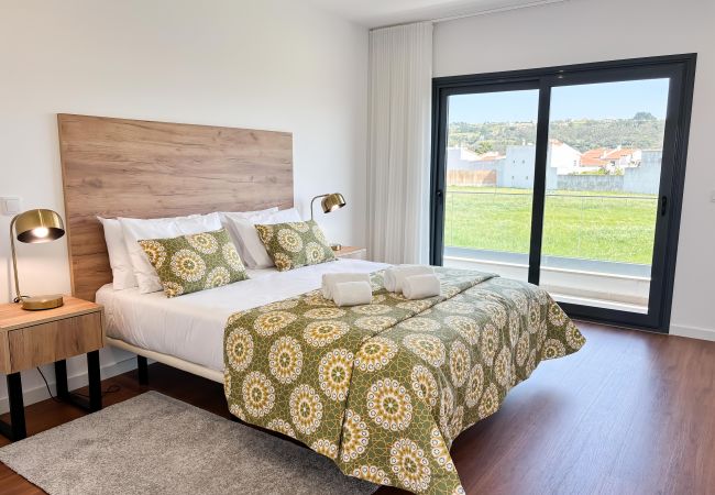 Villa in Alfeizerão - Casa da Praceta - By SCH Villa in Alfeizerão - Casa da Praceta - By SCH