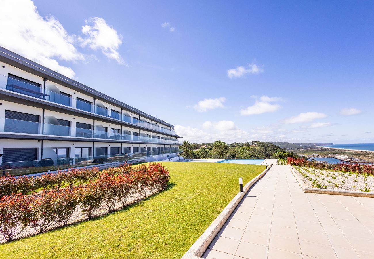 Ferienwohnung Nazaré mit Meerblick und Pool