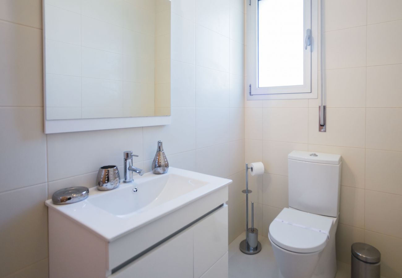Accommodation Private Bathroom Bathtub Shower sch