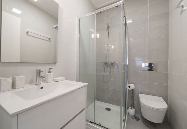 Accommodation Private Bathroom Bathtub Shower sch