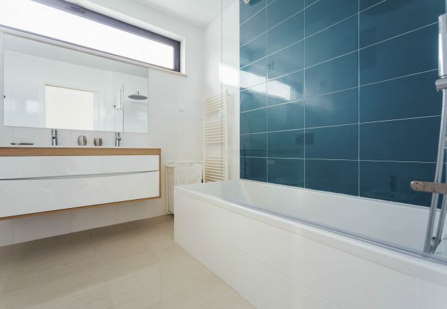 Villa in Salir do Porto - Deluxe Villa - Villa de Férias com Piscina Privada By SCH Villa in Salir do Porto - Deluxe Villa - Villa de Férias com Piscina Privada By SCH