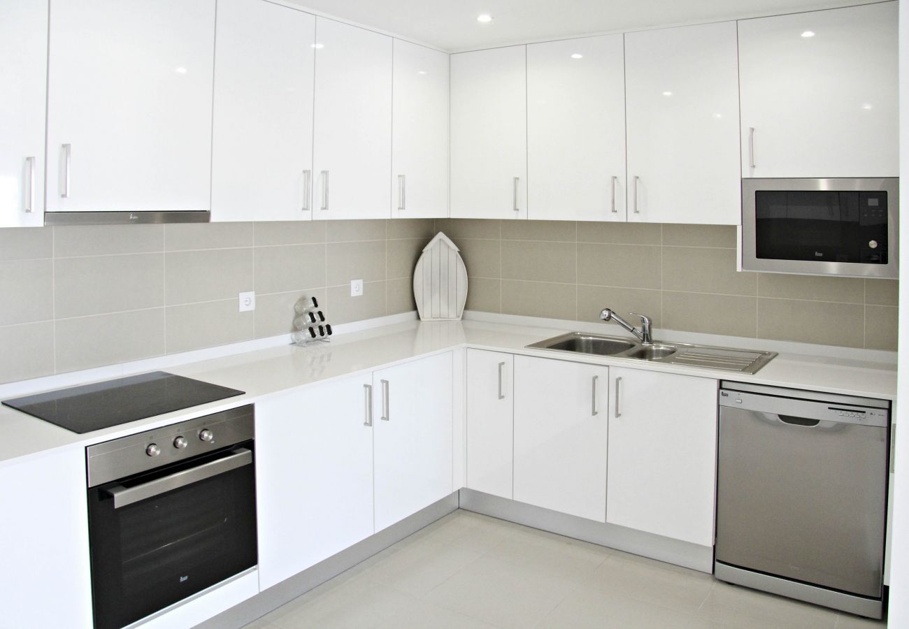 Holiday accommodation equipped kitchen sch