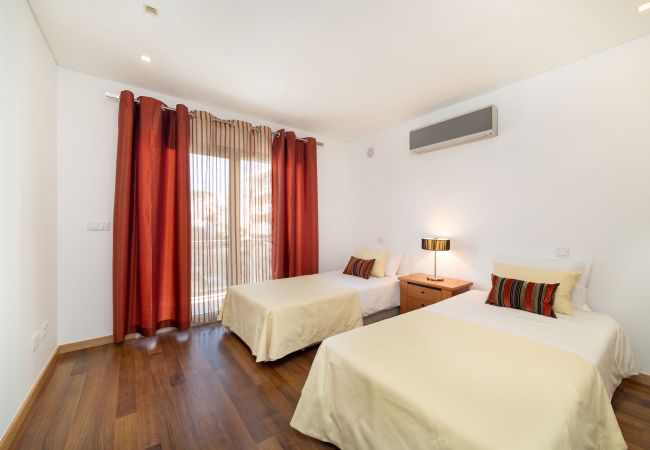 Apartment in São Martinho do Porto - Baia Residence 2 - Prata By SCH Apartment in São Martinho do Porto - Baia Residence 2 - Prata By SCH