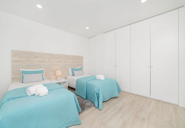 Villa in Salir do Porto - Villa Atlântico - Holiday Villa with Private Pool & Jacuzzi with views By SCH Villa in Salir do Porto - Villa Atlântico - Holiday Villa with Private Pool & Jacuzzi with views By SCH