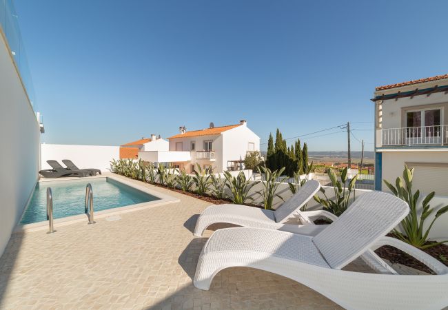 Villa in Salir do Porto - Casa do Sol - Holiday Villa with Private Pool By SCH Villa in Salir do Porto - Casa do Sol - Holiday Villa with Private Pool By SCH