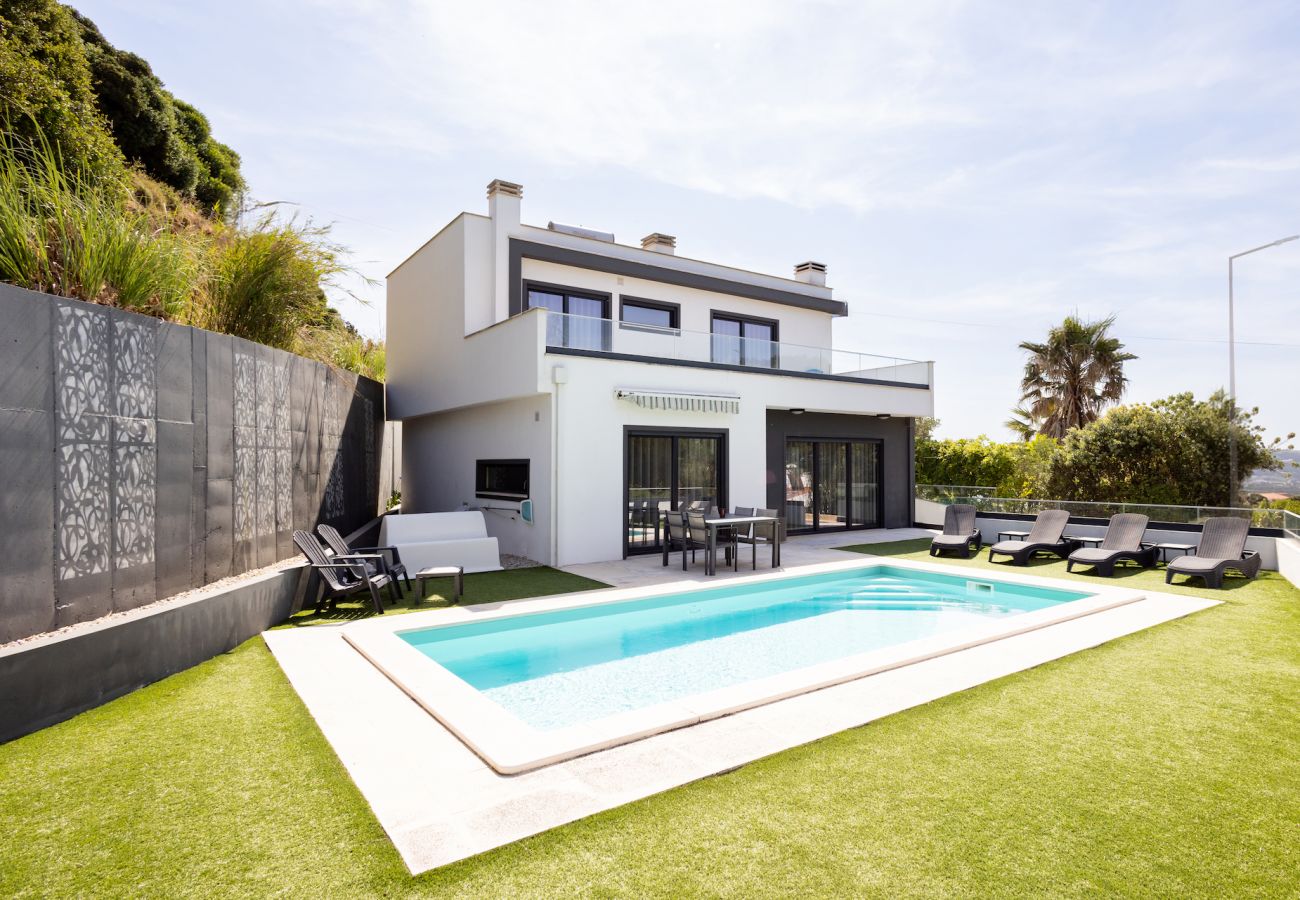 Villa in São Martinho do Porto - Venda Nova - Holiday Villa with Private Pool By SCH