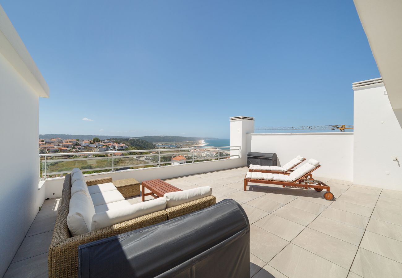 Nazaré, Holiday, beach, flat, swimming pool, family, Portugal, SCH
