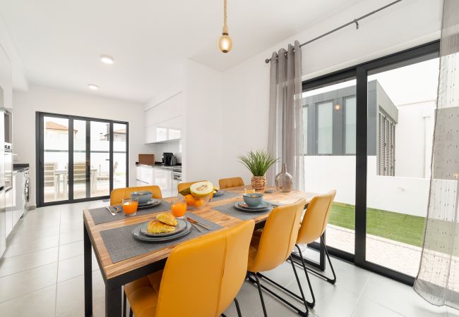 Villa in Pataias - Villa Pataias - Holiday Villa with Private Pool By SCH Villa in Pataias - Villa Pataias - Holiday Villa with Private Pool By SCH