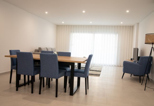 Flat for monthly rent, 2 bedrooms, Nazaré, beach, Portugal