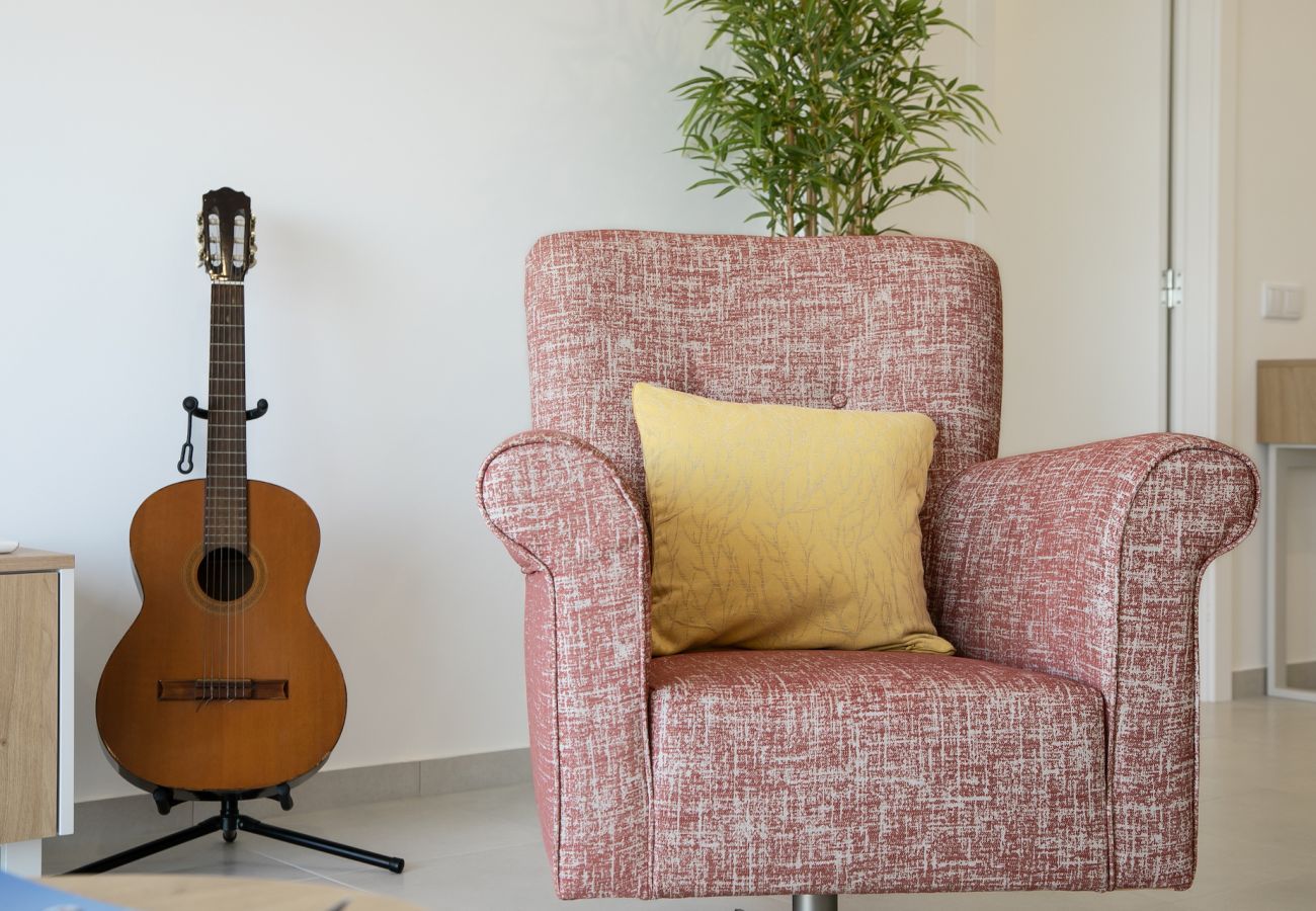 T2 apartment, pool, centrally located, near Praia da Norte, Nazaré.