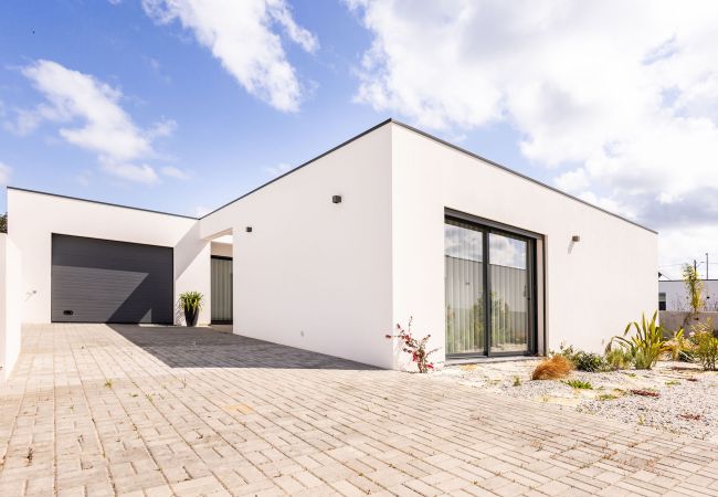 Villa in São Martinho do Porto - Vale Paraíso Villa - BY SCH Villa in São Martinho do Porto - Vale Paraíso Villa - BY SCH