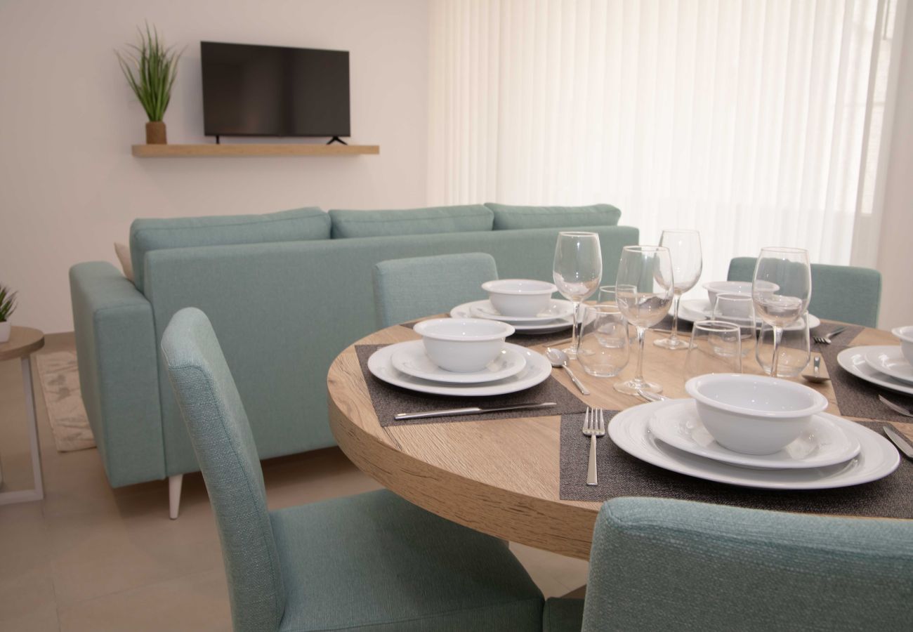 Comfort and location in Nazaré center, steps from the beach.