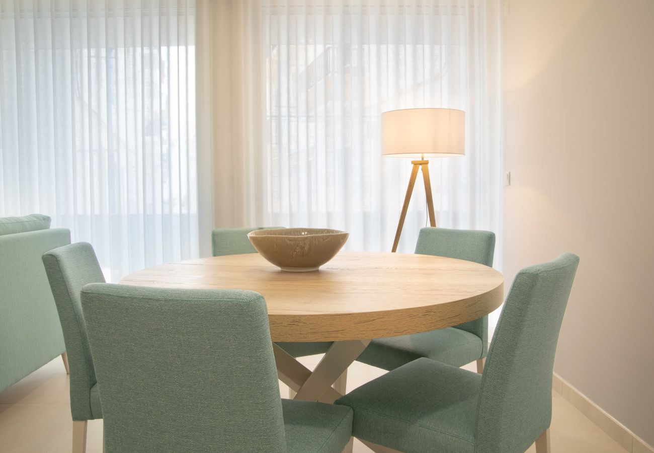 Comfort and location in Nazaré center, steps from the beach.
