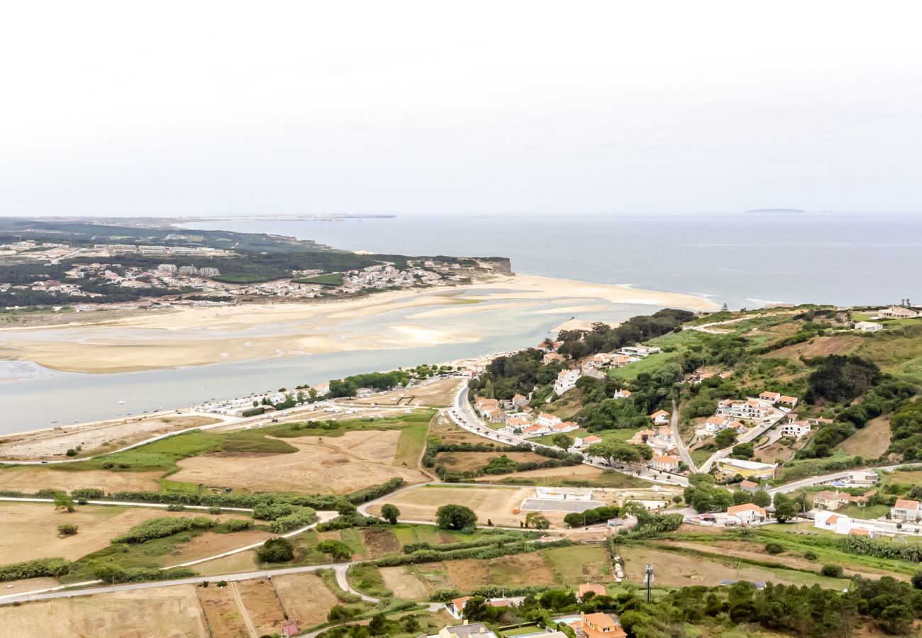 Two-Bedroom Apartment with Shared Pool | Foz do Arelho