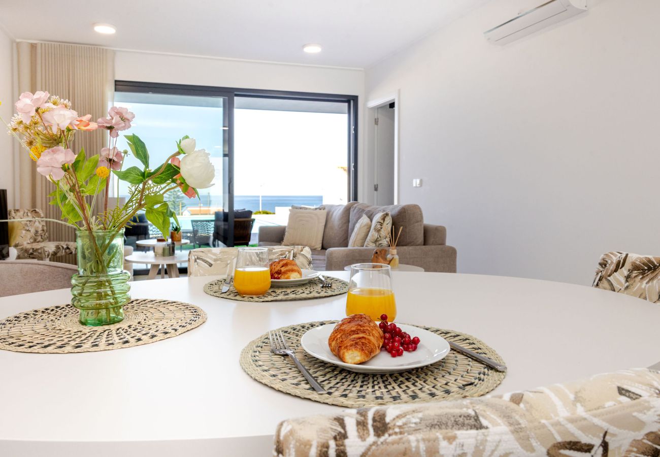 Vale Furado, 2-bedroom apartment, sea & nature holidays